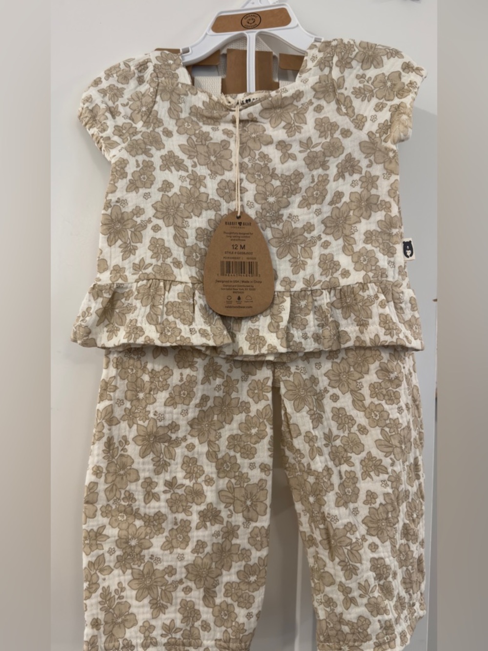 NWT Rabbit & Bear Floral Two-Piece Set - Cream & Tan includes matching backpack